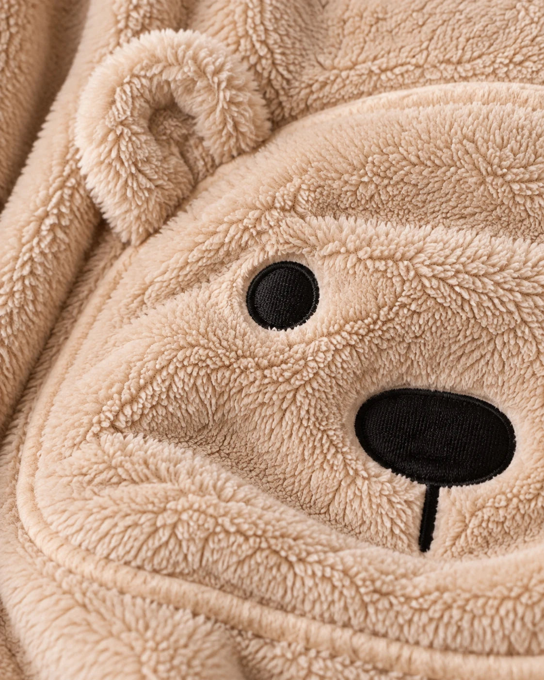 Le Teddy vanille — texture et finitions — image de marque créée par IA
